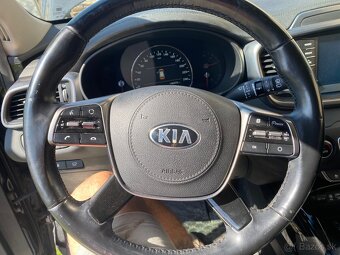KIA SORENTO - 8