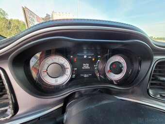 Dodge Challenger 392 6,4L T/A WB Cinamon Stick - 8