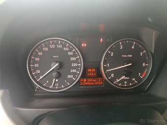 Predám BMW 318i E 91 facelift - 8