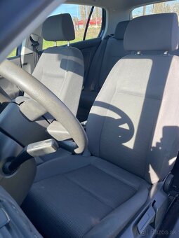 VW Golf V hatchback - 8