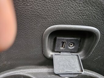 Nissan CUBE 1,6i 82000km SWISS - 8