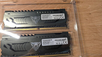 2x Patriot Viper Steel 16GB KIT DDR4 3000Mhz - 8