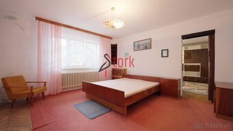 NA PREDAJ - rodinný dom s krásnym pozemkom v obci Zbyňov - 8