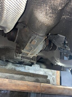 Predám rozpredám bmw e60 530d - 8