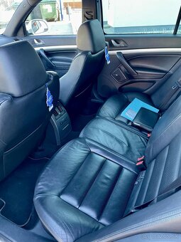 Ṣ̌koda Octavia VRS 2.0 TFSI - 8