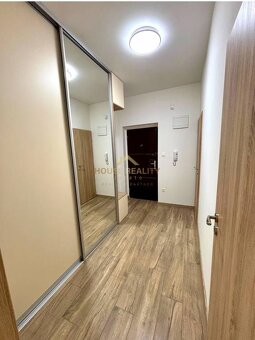 Prenájom moderný 2 izbový byt, Adámiho ulica,Bratislava IV/K - 8