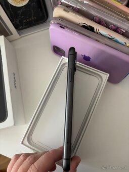 iPhone 11 black - 8