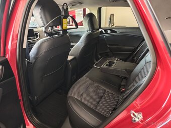 Kia Ceed 1,5 T-GDi 7DCT GOLD - 8