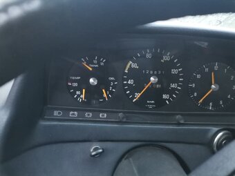 Mercedes benz w123 - 8