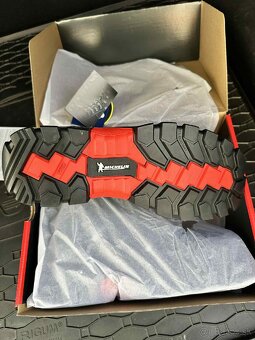 VM Footwear BUFFALO S3
Bezpečnostná obuv bez kovových častí - 8