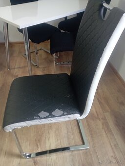 Stoličky 5ks + stôl - 8