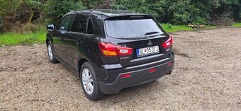 Mitsubishi ASX - 8