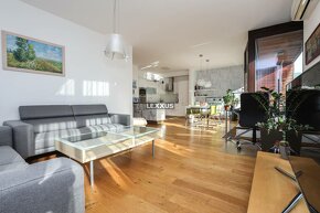| Exkluzívny 4 izbový byt s terasou v projekte PARKVILLE - 8