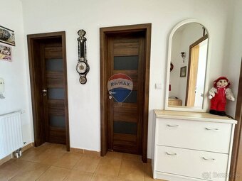 Moderný 3-izbový byt s pivnicou a parkovaním – Čierny Brod - 8