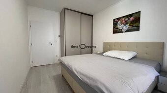 Na predaj: Elegantný 3-izbový byt v centre kúpeľného mesta P - 8