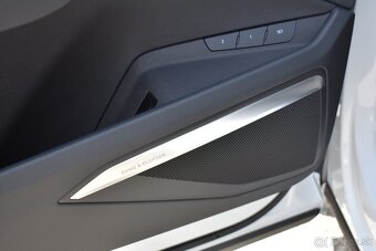 Audi Q8 S E-Tron - 8