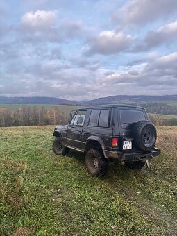 Mitsubishi Pajero 1 - 8