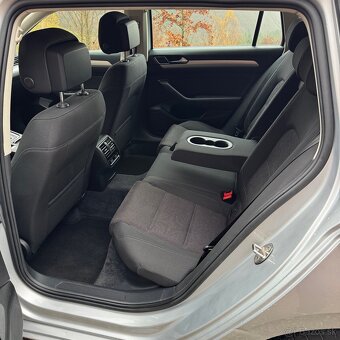 Volkswagen Passat 2.0 TDi DSG - 8