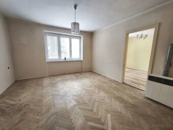 Predaj, tehlový 2izb.byt s balkónom v širšom centre Lučenca - 8