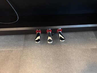 Predám elektrický klavír Yamaha - 8