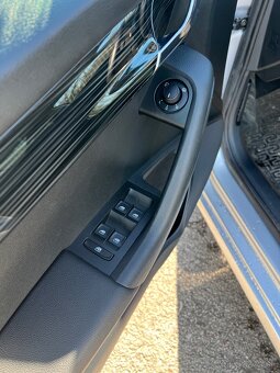 Predám Škoda Octavia Combi 2,0TDI - 8