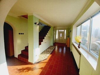 Predaj 5 izb. RD na peknom pozemku s výmerou 800 m2 - 8