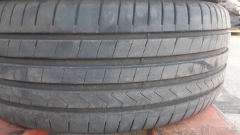 Letne pneu Hankook Ventus 235/45 R18 - 8