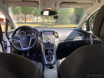 Opel Astra J 1.6 Turbo benzín - 8