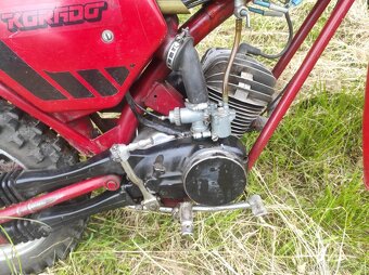 Jawa 90 - 8