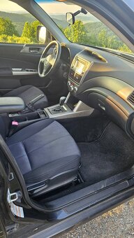 Predám Subaru Forester 2.0 benzin r.v.2011 - 8
