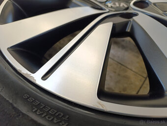 5x114,3 Kia Sportage Sorento - Hyundai Tucson 7,5Jx19 ET50,5 - 8