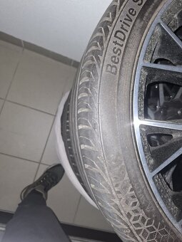 DOTZ - R18 225/40 - 8