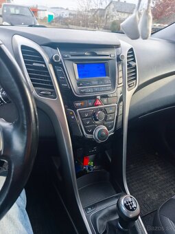 Hyundai i30 II facelift 1.6 CRDi Combi - 8