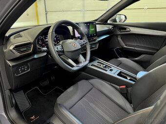 Cupra Formentor 1,5TSI DSG 110KW čr.1Maj ČR RV.2023 PANORAMA - 8