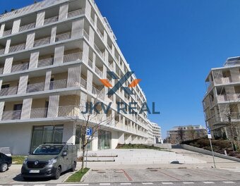 Na prenájom slnečný 2-izbový byt Ružinov Bajkalska ul. - 8