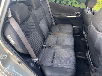 Toyota Corolla Verso 2,0 diesel, 66kW, MT5, r.v. 2002 - 8