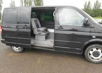 Volkswagen Multivan 2,5 96 kw 7 Míst Serviska nafta - 8