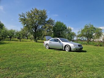Mercedes Benz CL600 V12 W215 - 8