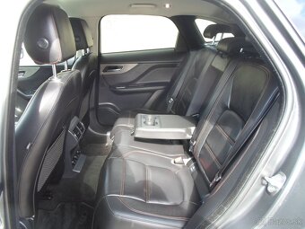 Jaguar F-Pace 2.0D I4 240k Prestige AWD A/T - 8