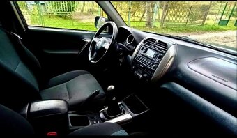 Predám.Toyota RAV4 R.v2005 2.0D KW85 - 8