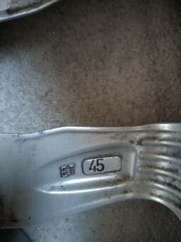 Zimní zánovní set AL kola Dezent XL+pneu Barum 235/65/17 KIA - 8