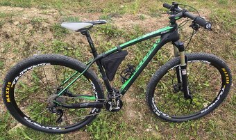 Horsky bicykel damsky pansky carbon ram M pneu 29 - 8