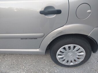Citroën C3 r. 2009 54kW šedá metalíza - 8