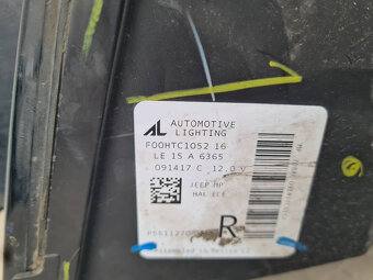 JEEP Compass 2016- prave predné svetlo - 8