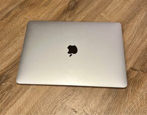 Apple MacBook Pro 13” Silver 2017 - 8