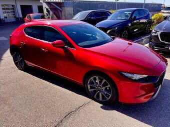 Predám MAZDA 3 2,0i HB G122 Plus 6st.man. rv.2019, SR - 8