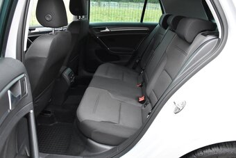 Volkswagen e-Golf 35,8_kWh SOH_90,1_% KAMERA_VIRTUAL_VYHREVY - 8