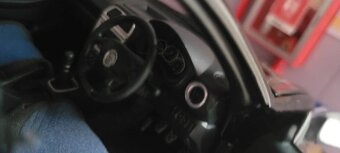 Predam model Subaru Impreza WRX STI 1:18 AutoArt - 8