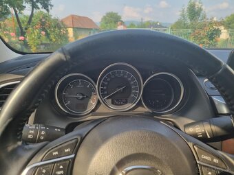 Mazda 6 2.2 Skyactiv-D Revolution TOP (2015) - 8