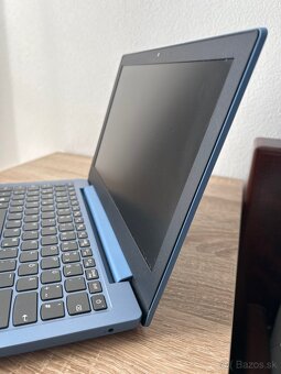 Lenovo laptop 11 palcový displej - 8